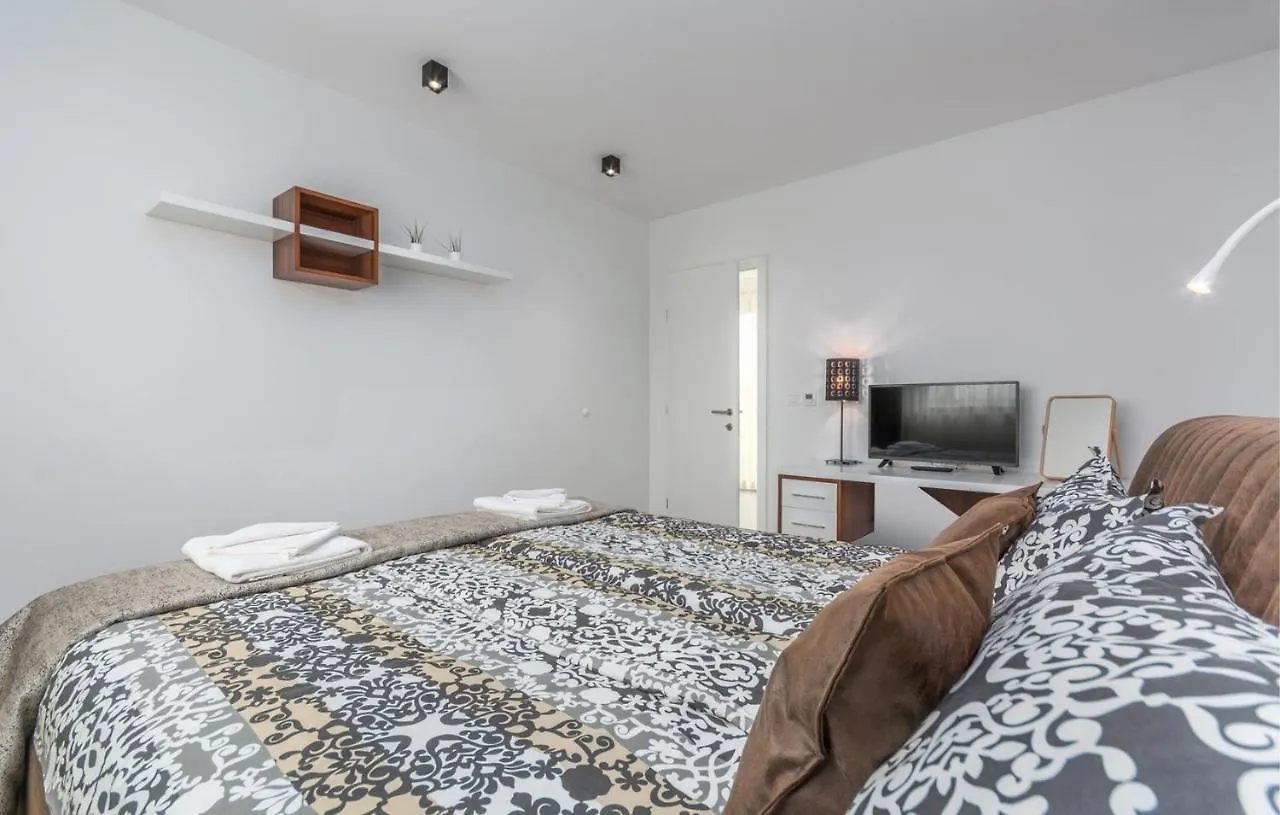 Villa Paolo By Seeadria Agency Buzinija Guest house